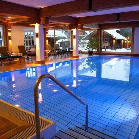 Ξενοδοχείο Lamm Mitteltal 4*